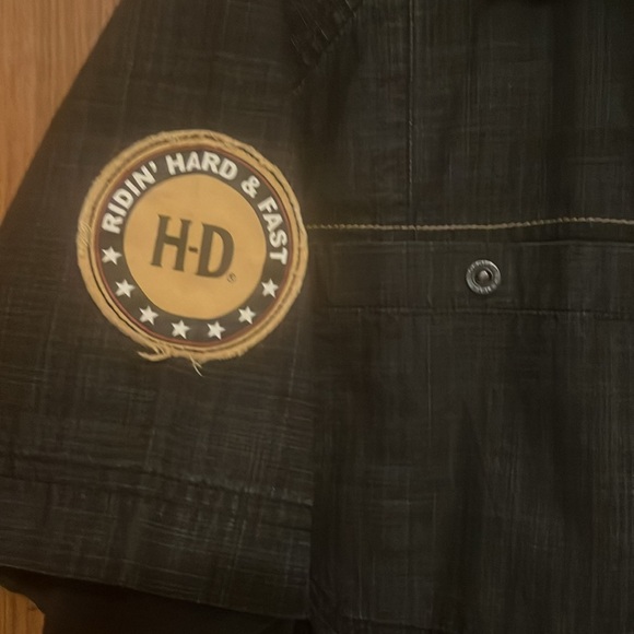 Shirt snap on buttons - Picture 2 of 3